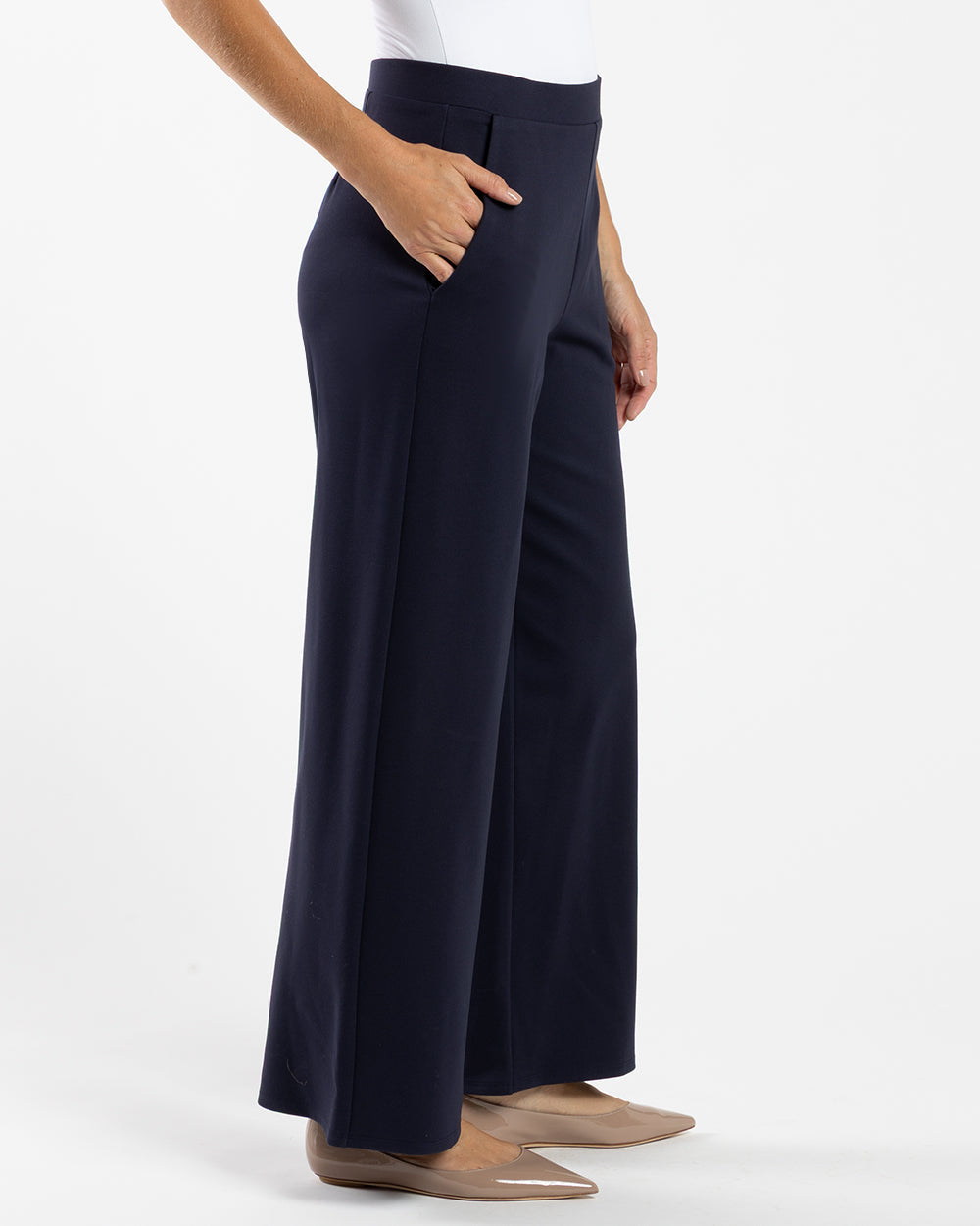 Nicolette Pant - Jude Ponte